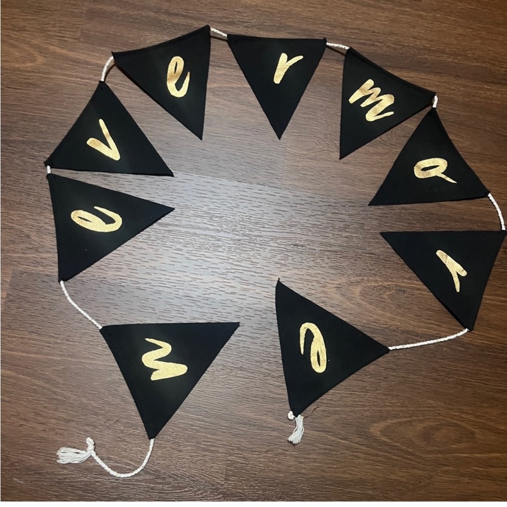 Nevermore pennant, banner